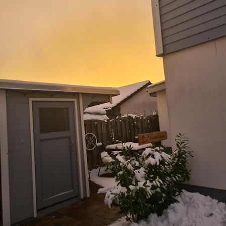 Moewenstuebchen Apartment Zingst Luaran gambar
